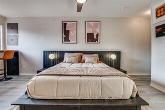 3033 San Jacinto St in Dallas, TX - Building Photo - Building Photo