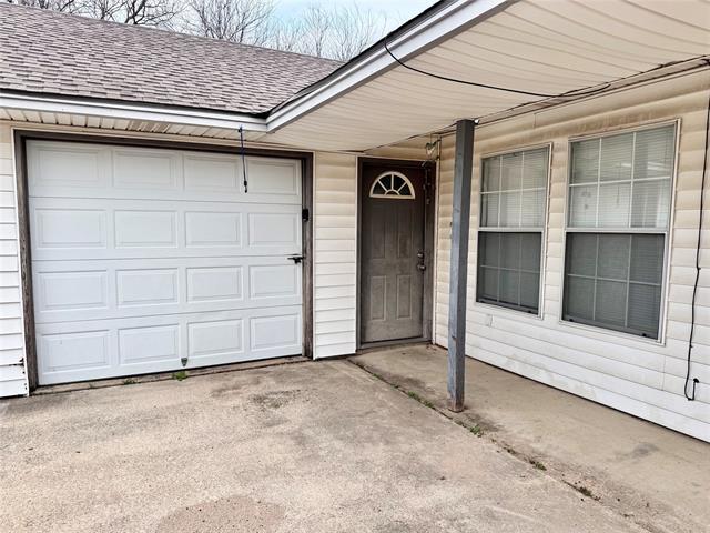 13116 White Settlement Rd in Fort Worth, TX - Building Photo