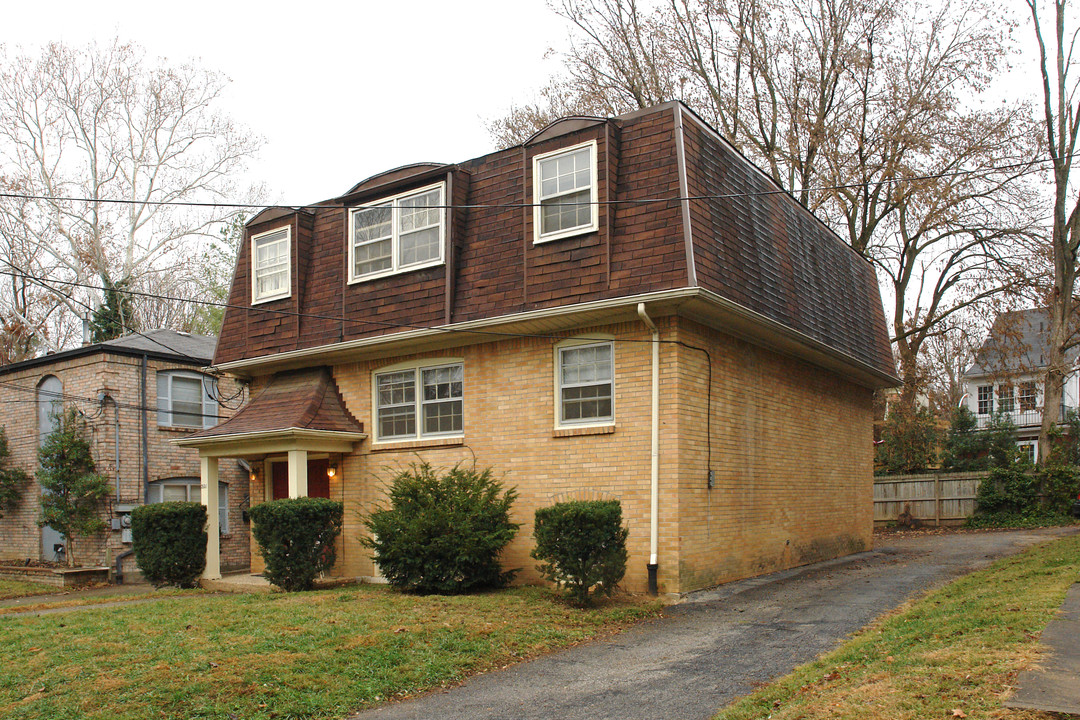 2131 Sherwood Ave in Louisville, KY - Foto de edificio