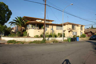 201 S Rampart Blvd in Los Angeles, CA - Building Photo - Building Photo