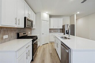 2221 Horseshoe Ln in Seagoville, TX - Building Photo - Building Photo