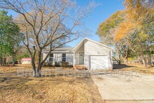 3196 Petunia Ave in Fayetteville, NC - Building Photo