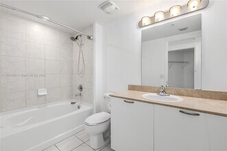 3180 SW 22nd St in Miami, FL - Building Photo - Building Photo