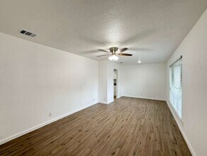 7506 Fairington Dr in San Antonio, TX - Building Photo - Building Photo