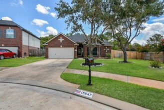 15547 Pine Valley Tr in Cypress, TX - Building Photo - Building Photo