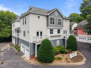 1036 W 1st St in Charlotte, NC - Building Photo - Building Photo
