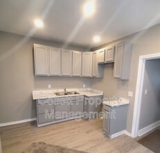 1924 E 123rd St in Cleveland, OH - Building Photo - Building Photo