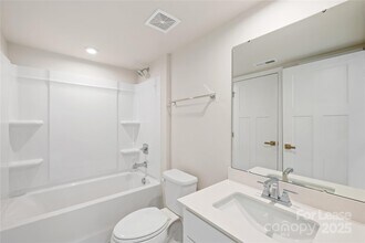 513 Bailey Mls Dr in Stallings, NC - Building Photo - Building Photo