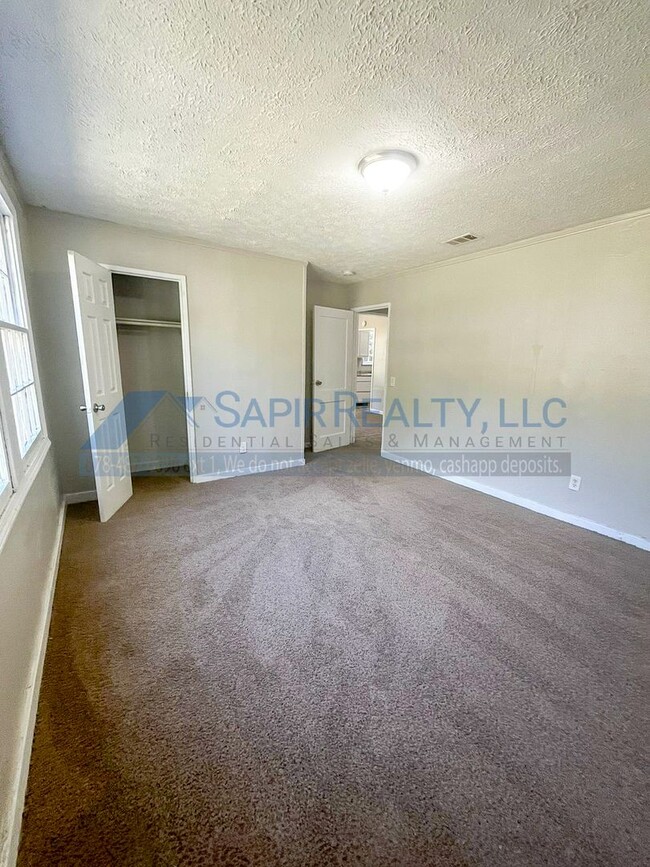 1724 Lisbon Dr SW in Atlanta, GA - Building Photo - Building Photo