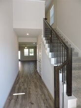 7219 Cherrybark Oak Dr in Conroe, TX - Foto de edificio - Building Photo