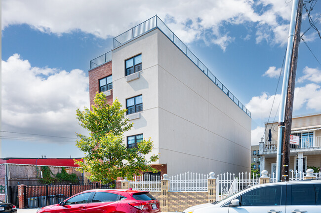 2117 Bathgate Ave in Bronx, NY - Building Photo - Building Photo