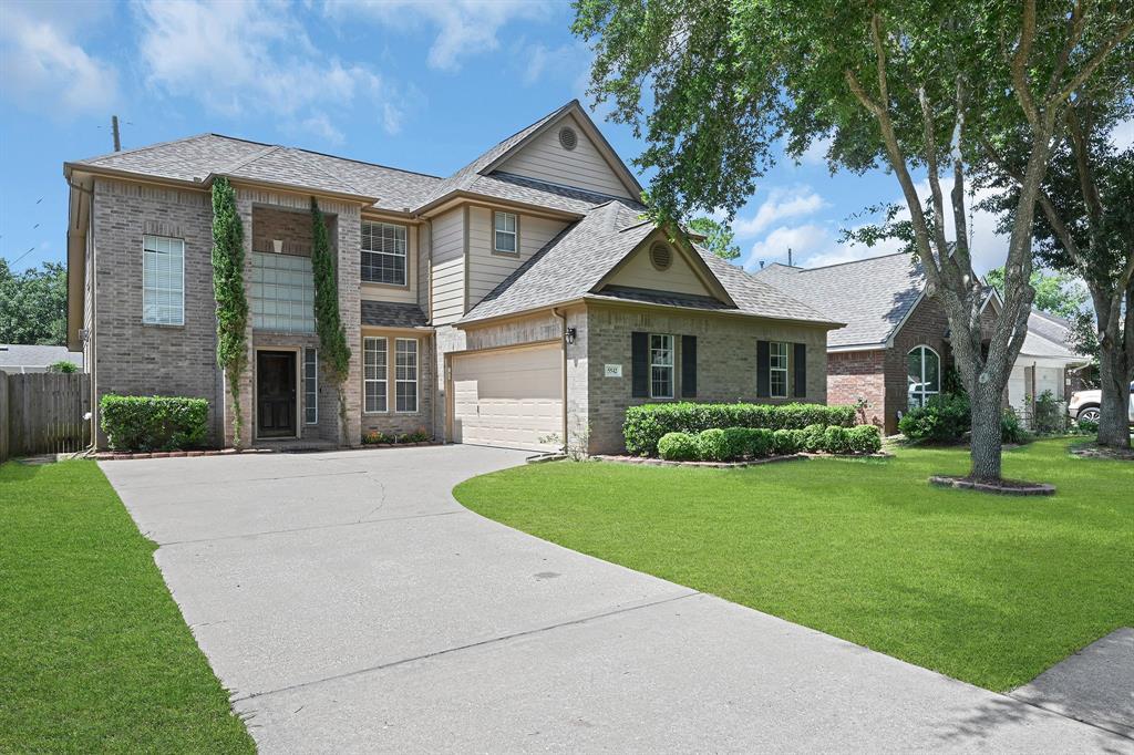 5542 Morgan Park Ln in Sugar Land, TX - Building Photo