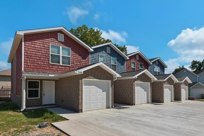 property at 2259 Whitman Ln