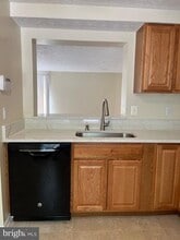 7459 Aspenpark Rd in Lorton, VA - Building Photo - Building Photo