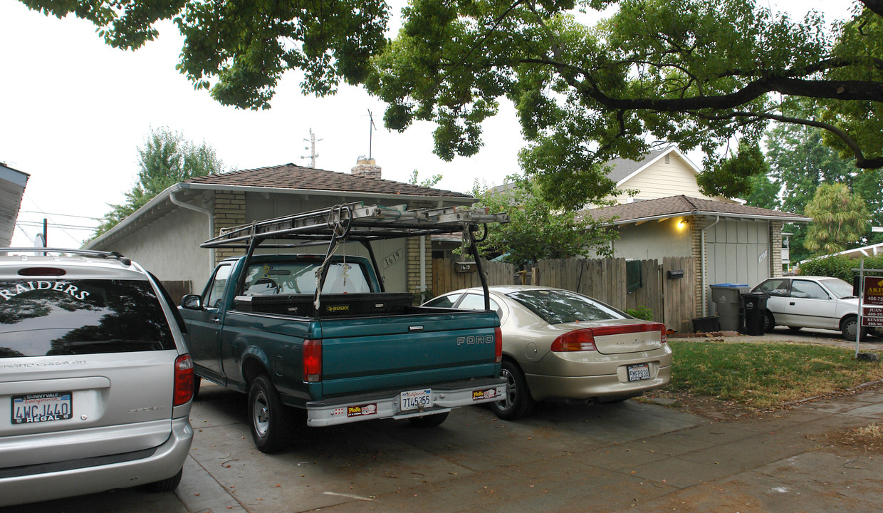 1615-1617 San Tomas Aquino Rd in San Jose, CA - Foto de edificio