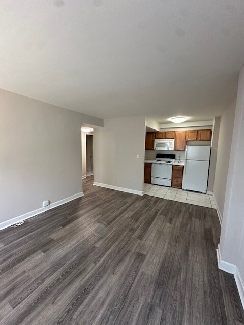 property at 1646 N Prospect Ave