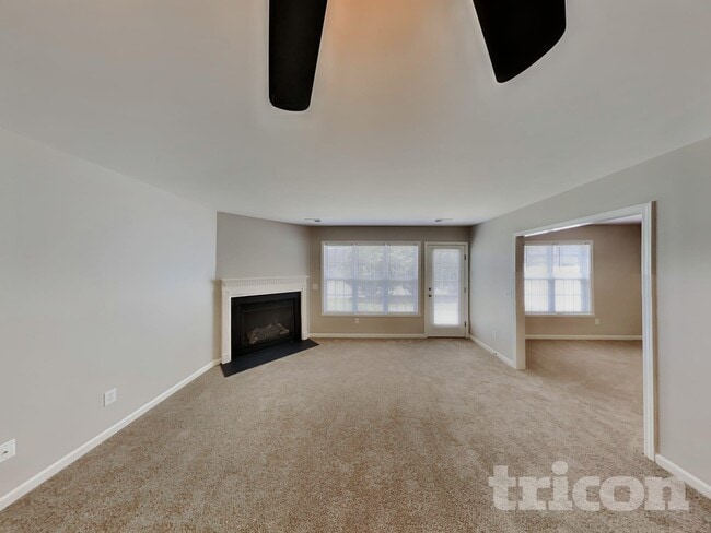 4012 Eastside Ct in Winston-Salem, NC - Foto de edificio - Building Photo