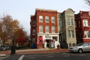 700 7th St NE in Washington, DC - Building Photo