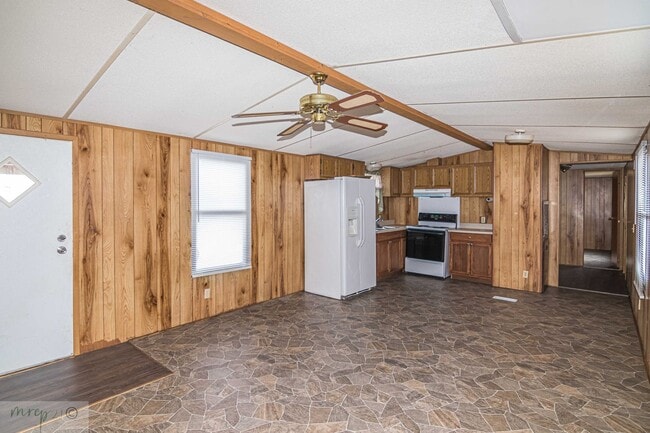 111 Clover Ridge Dr in Dudley, NC - Building Photo - Building Photo