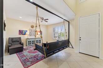 6321 W Buckskin Trail in Phoenix, AZ - Building Photo - Building Photo