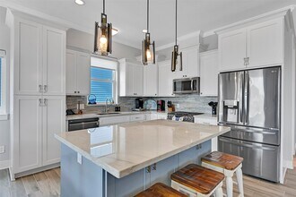 22915 Martes St in Galveston, TX - Building Photo - Building Photo