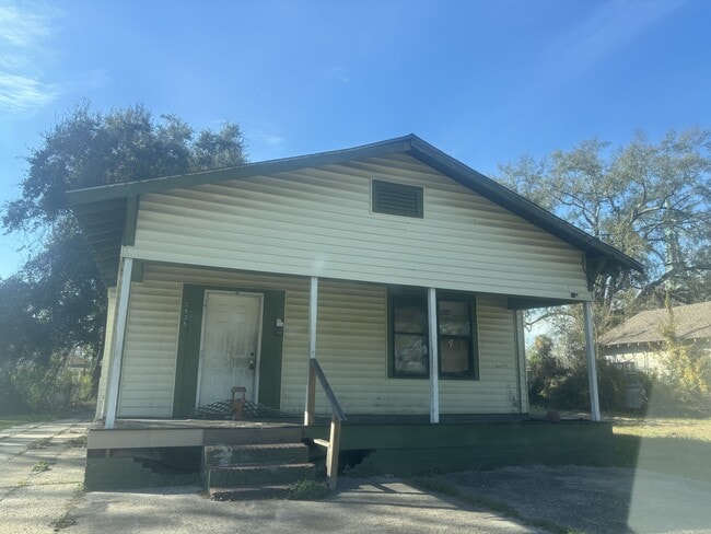 property at 2935 Osceola St