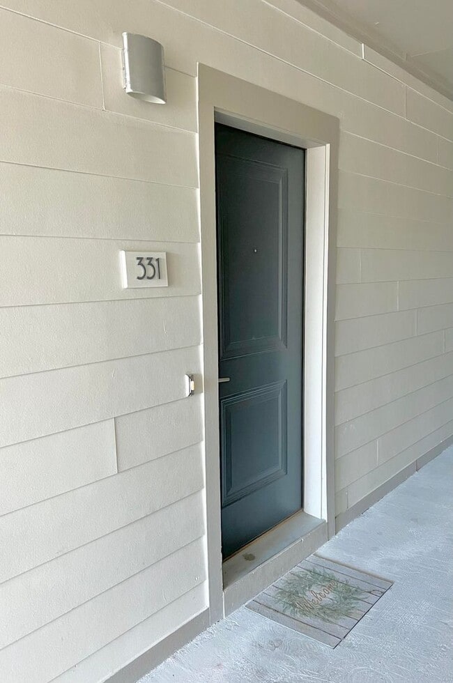 2501 Bienville Blvd in Ocean Springs, MS - Foto de edificio - Building Photo