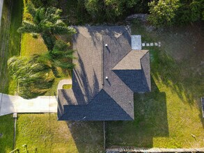 1181 SW Sarto Ln in Port St. Lucie, FL - Building Photo - Building Photo
