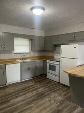 4100 N Ocoee St in Cleveland, TN - Building Photo - Building Photo