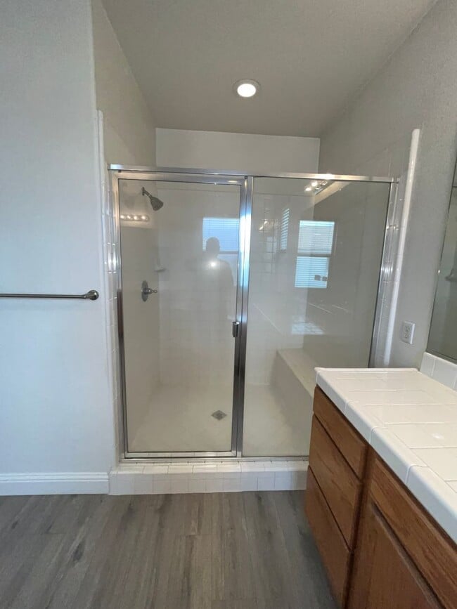 5111 Blossom Ranch Dr in Elk Grove, CA - Building Photo - Building Photo