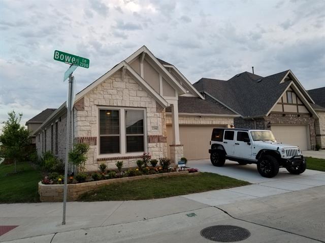 2284 Bower Ln in Carrollton, TX - Building Photo