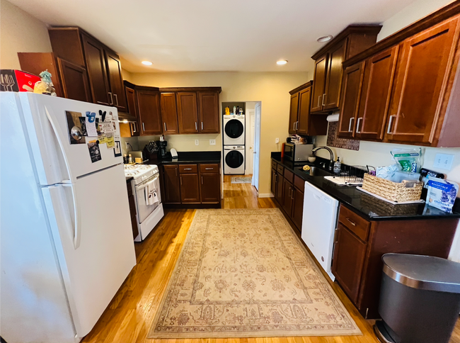3 Charles St in Woburn, MA - Building Photo - Building Photo