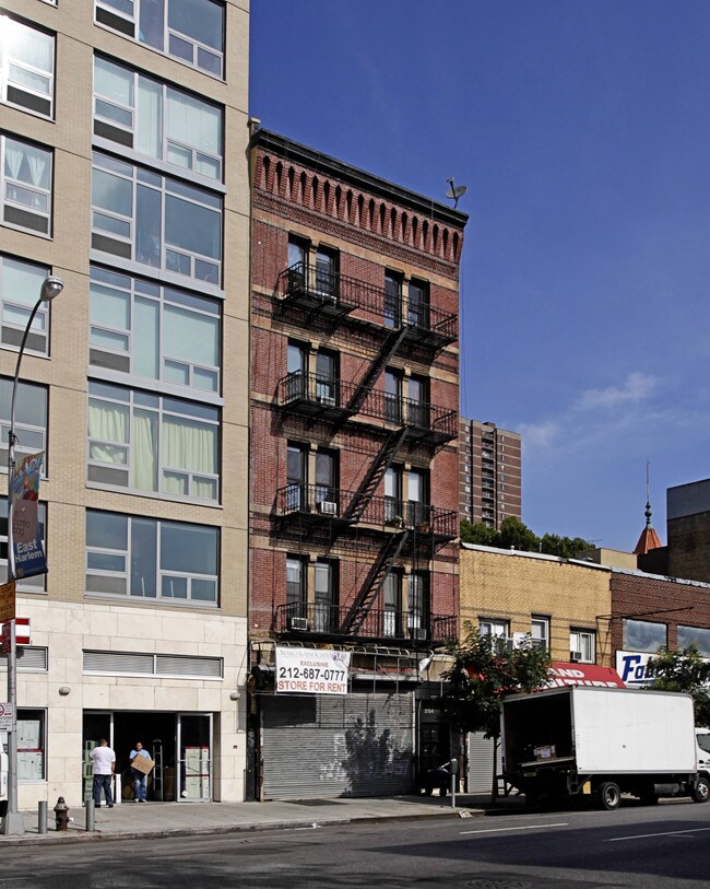 2194 Third Ave in New York, NY - Foto de edificio - Building Photo