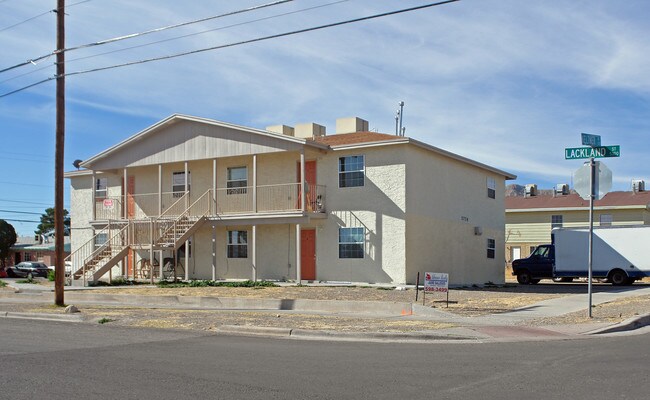 3726 Keltner Ave in El Paso, TX - Foto de edificio - Building Photo