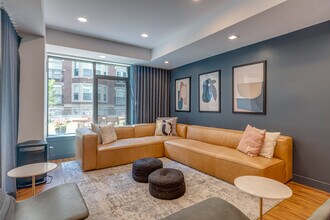 1330 Boylston in Boston, MA - Foto de edificio - Interior Photo