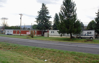 Old US Highway 220 Hwy Apartments