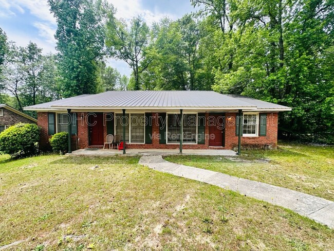 property at 1235 Kings Mountain Ct