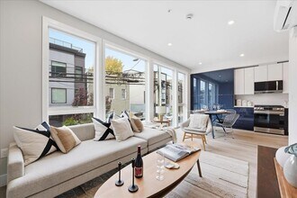 134 New York Ave in Jersey City, NJ - Building Photo - Building Photo