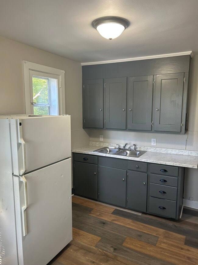 1360 S Arch Ave, Unit 4