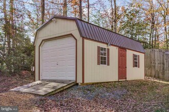 22397 Armstrong Dr in Leonardtown, MD - Building Photo - Building Photo