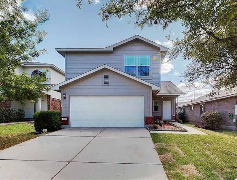12821 Thomas Jefferson St in Manor, TX - Building Photo