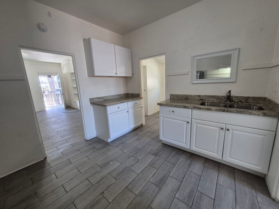 383 S 7th Ave in Yuma, AZ - Foto de edificio