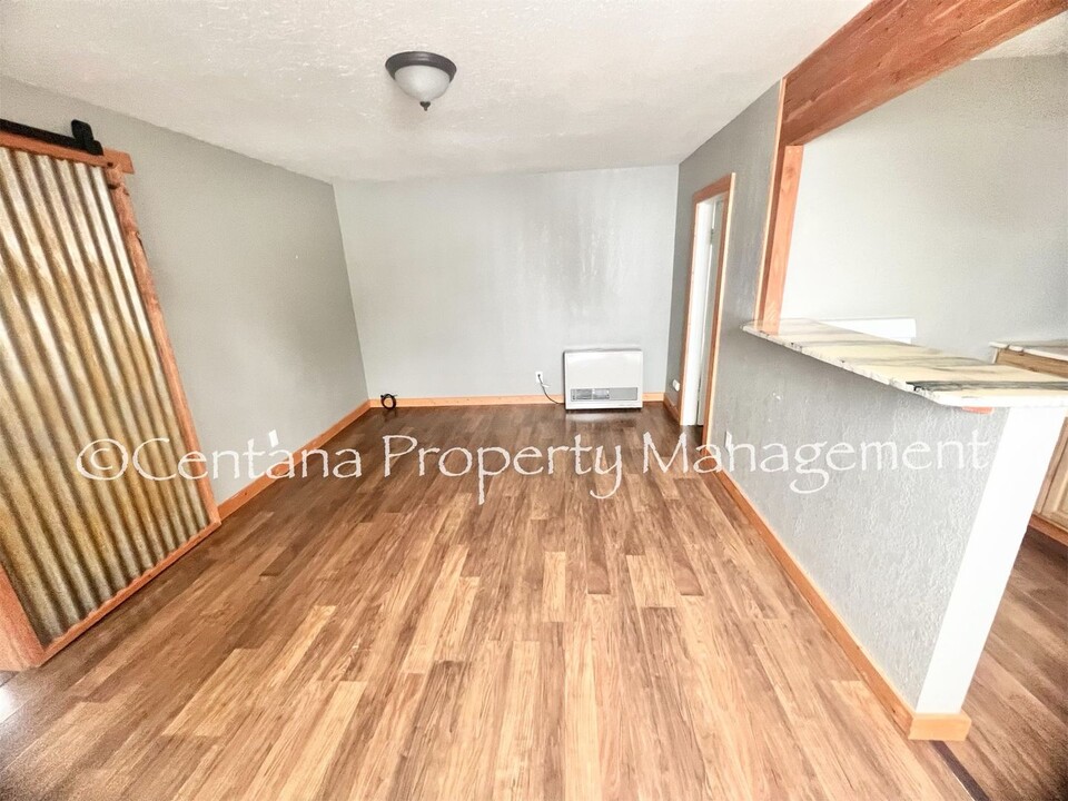 611 E 6th St in Anaconda, MT - Building Photo