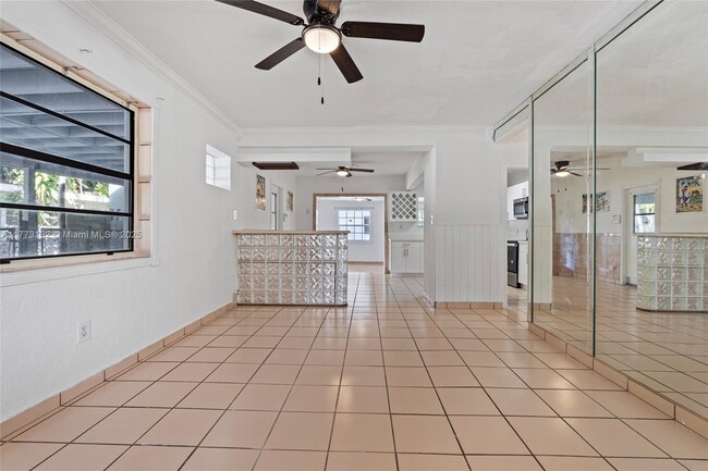 5973 SW 41st St in Miami, FL - Building Photo - Building Photo