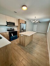 617 N Delaware St in Alton, TX - Building Photo - Building Photo