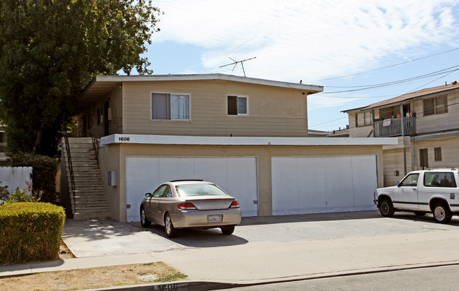 1606 W 168th St in Gardena, CA - Foto de edificio - Building Photo