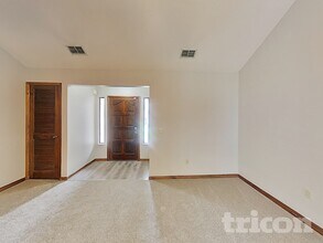 10660 Squires Ct in Jacksonville, FL - Foto de edificio - Building Photo