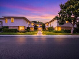 24 Baytree Way, Unit APT 6 in San Mateo, CA - Building Photo