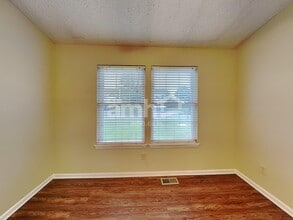 1713 Convair Dr in Galloway, OH - Building Photo - Building Photo