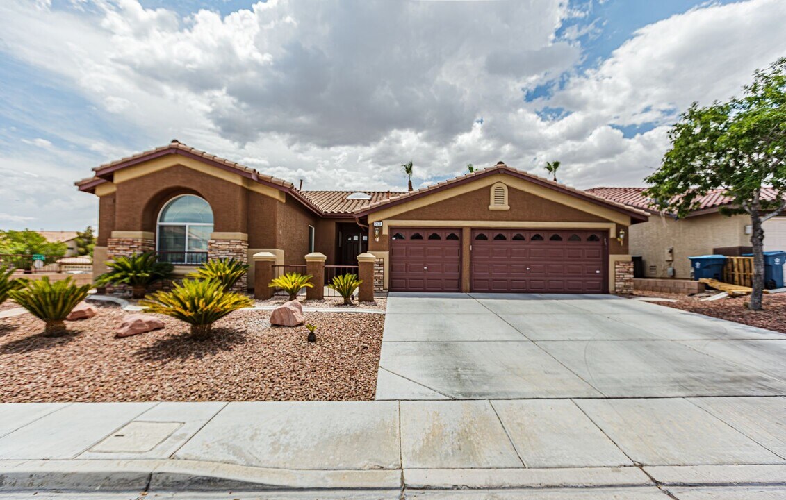 7973 Alpine Fir Ave in Las Vegas, NV - Building Photo